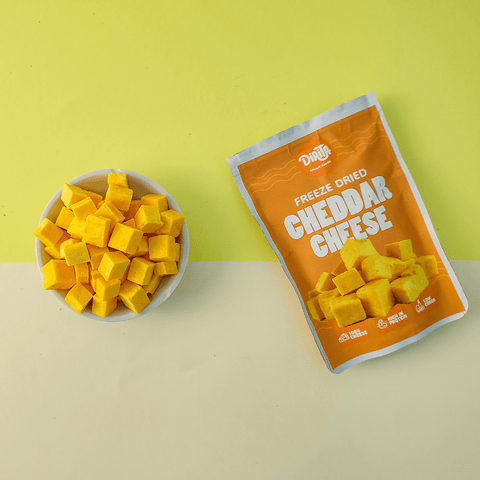 Pakastekuivattu Cheddar-juustosnack